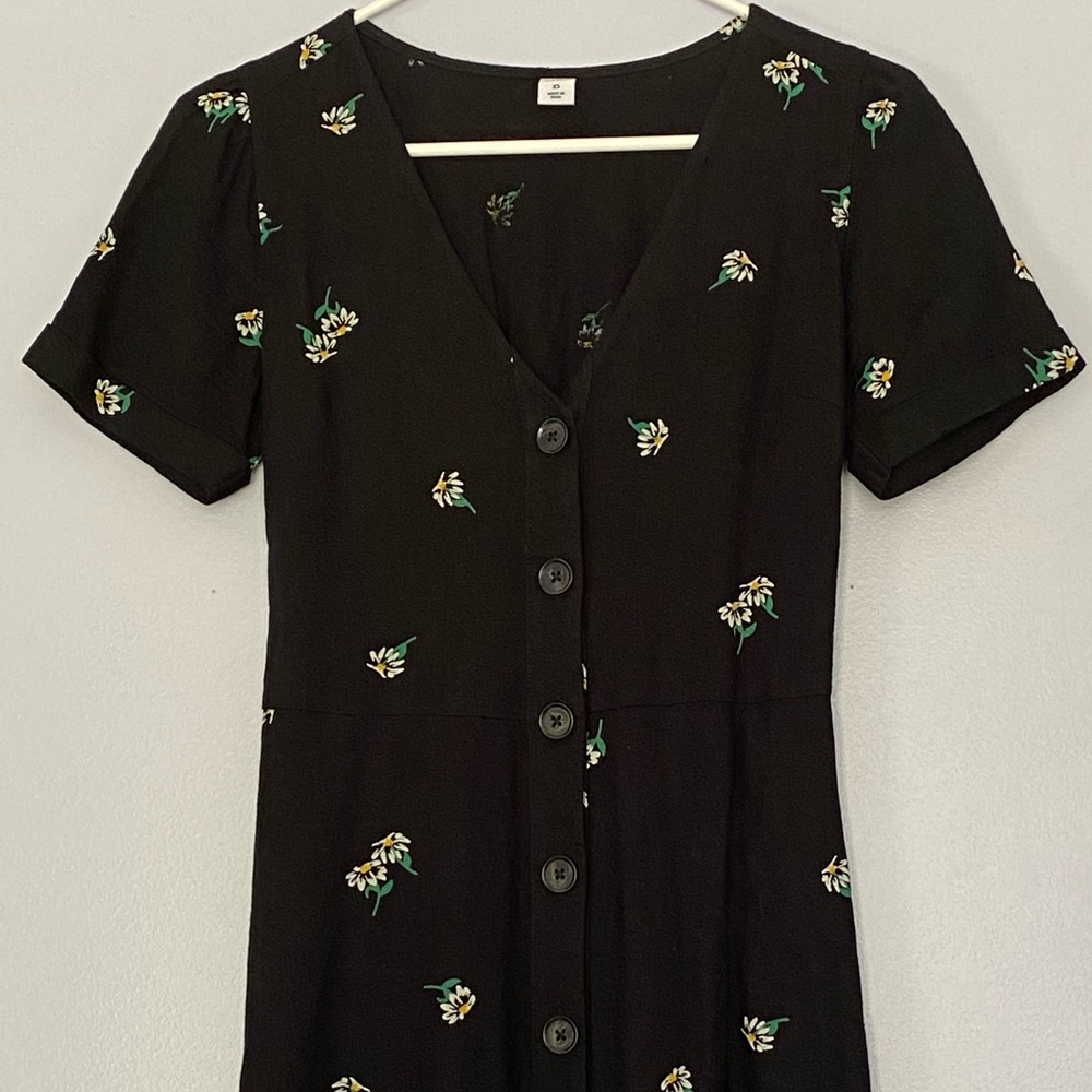 Daisy printed buttoned maxi
